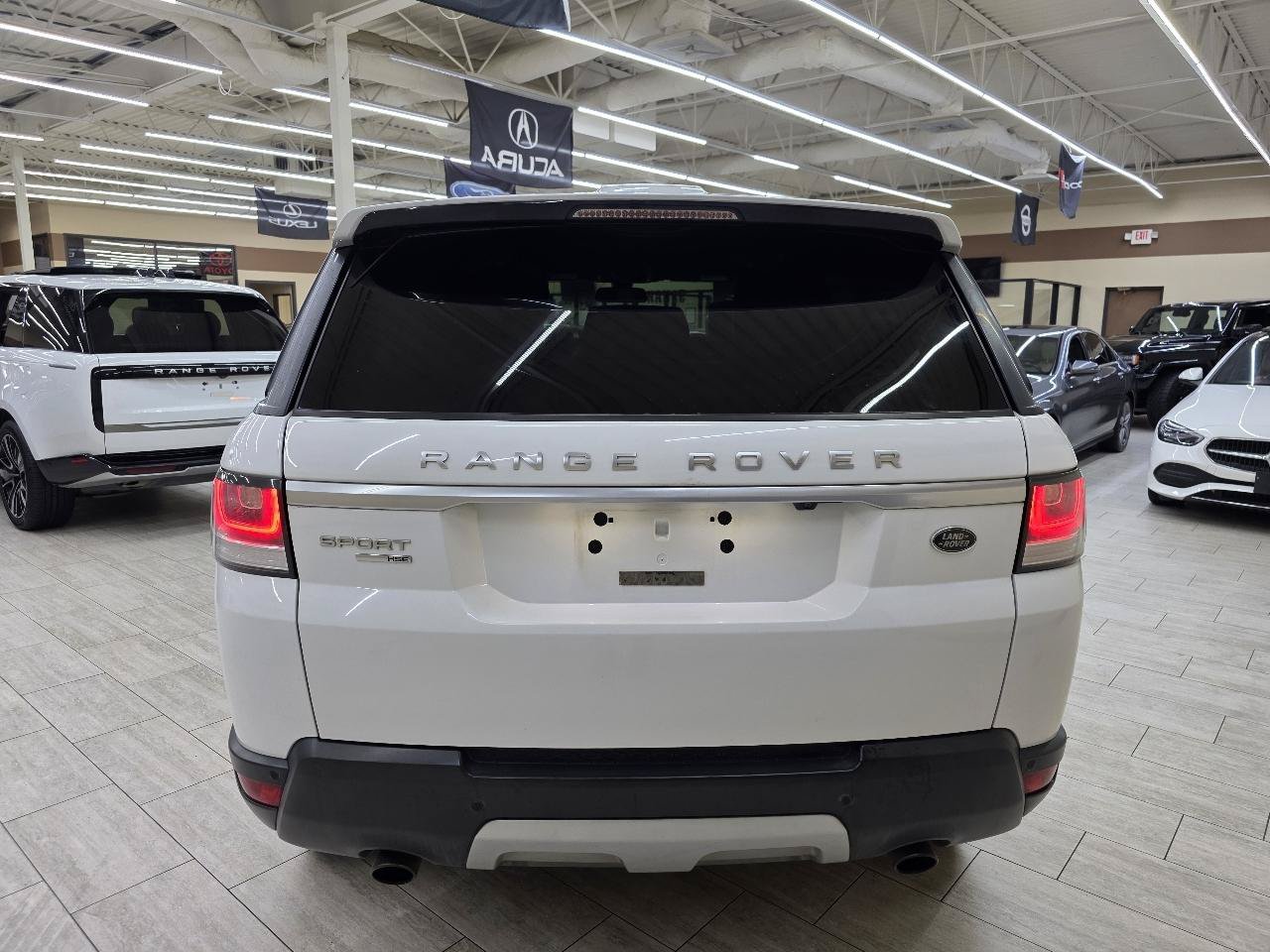 Used 2015 Land Rover Range Rover Sport HSE AWD/4WD image 7