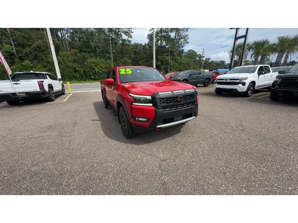 Used 2025 Nissan Frontier Pro-X RWD image 2