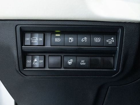 Certified 2023 Toyota Sequoia Capstone image 24