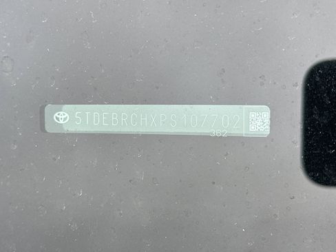 Used 2023 Toyota Highlander Platinum image 9