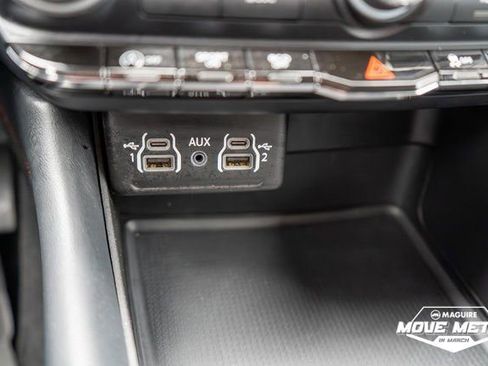 Used 2024 Dodge Durango GT image 31