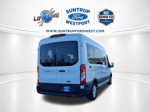 Used 2024 Ford Transit 350 XLT RWD image 3