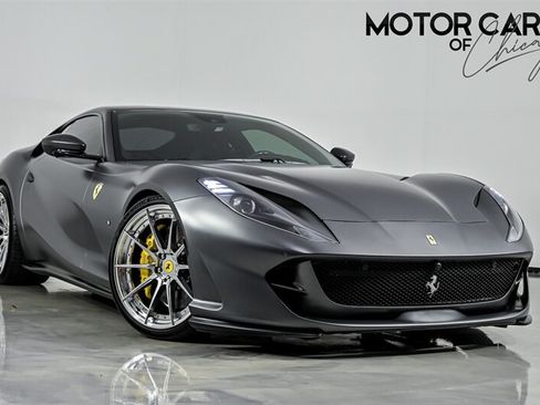 Used 2020 Ferrari 812 Superfast RWD image 1