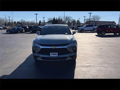Certified 2024 Chevrolet Blazer LT w/ Convenience Package image 3