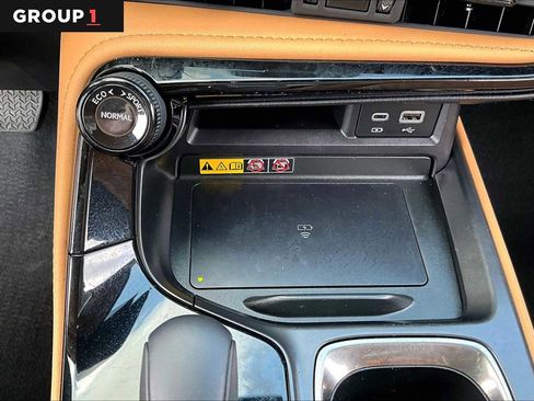 Used 2025 Lexus NX 250 FWD w/ Premium Package image 32