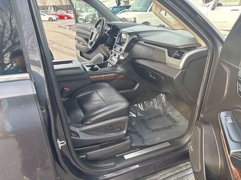 Used 2017 Chevrolet Tahoe LT image 39