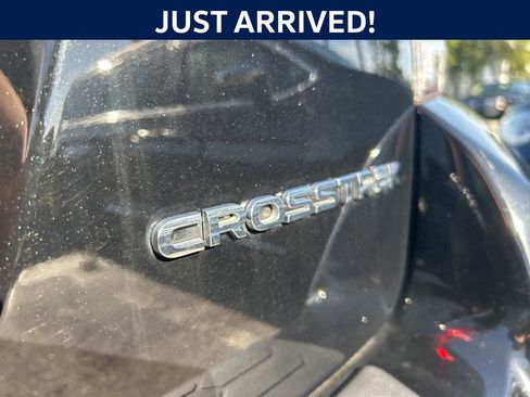 Used 2022 Subaru Crosstrek 2.5i Limited w/ Moonroof Package 2 AWD/4WD image 5