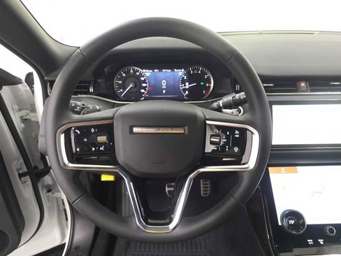 Used 2023 Land Rover Range Rover Evoque R-Dynamic SE AWD/4WD image 9