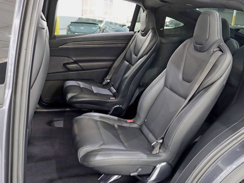 Used 2022 Tesla Model X AWD/4WD image 29