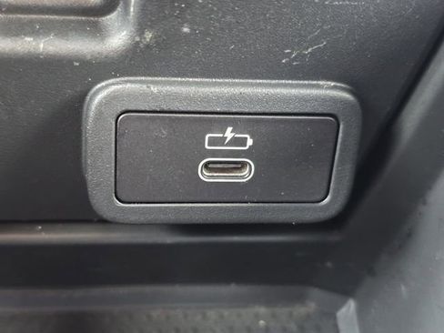 Used 2023 BMW M2 w/ Lighting Package RWD image 27