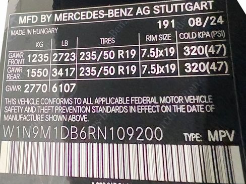 Certified 2024 Mercedes-Benz EQB 350 4MATIC SUV w/ Winter Package image 33
