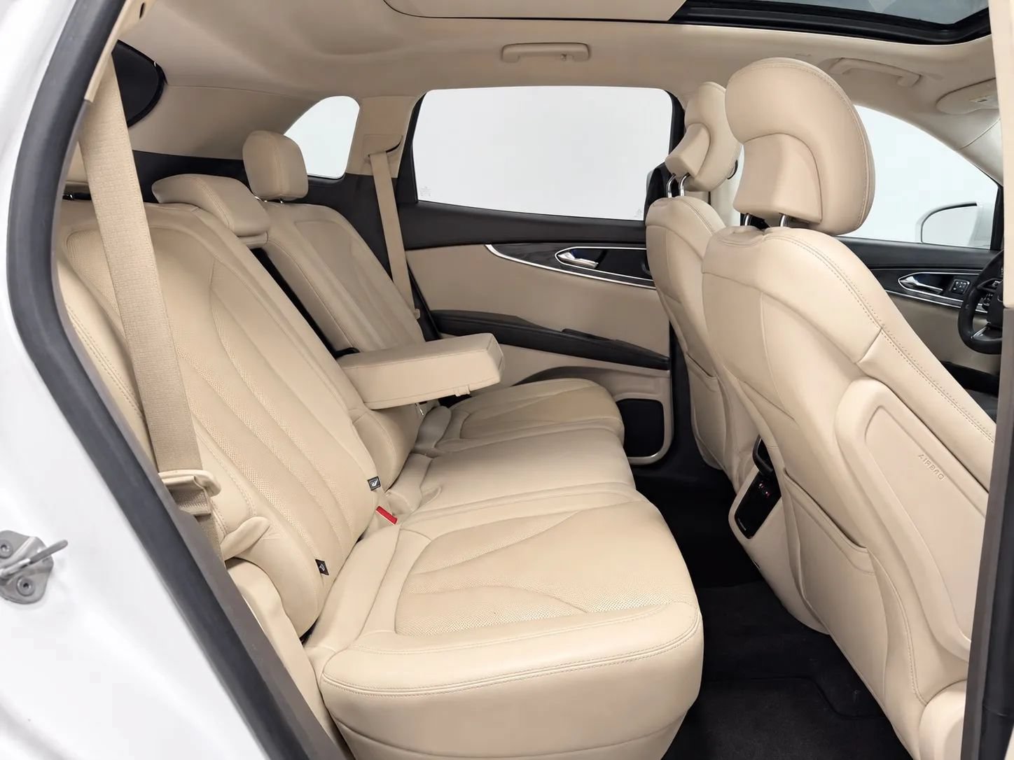 Used 2019 Lincoln Nautilus Reserve w/ Driver Assistance Package FWD image 21
