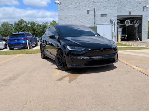 Used 2023 Tesla Model X AWD/4WD image 2