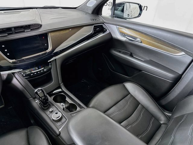 Used 2024 Cadillac XT6 Sport w/ Platinum Package AWD/4WD image 25