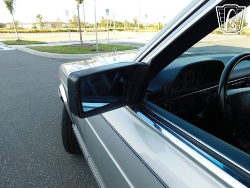 Used 1990 Mercedes-Benz 300 SE image 31