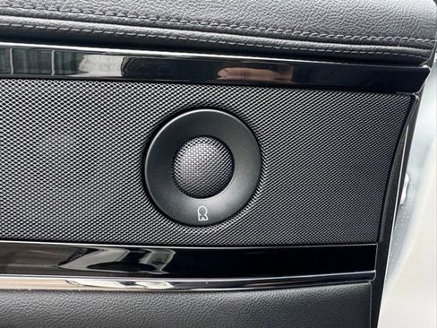 Used 2023 Lincoln Nautilus Reserve image 22