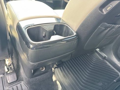 Used 2021 Kia Telluride S AWD/4WD image 19