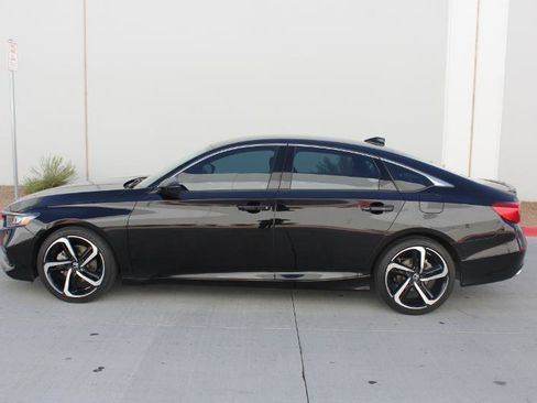 Used 2022 Honda Accord Sport image 8