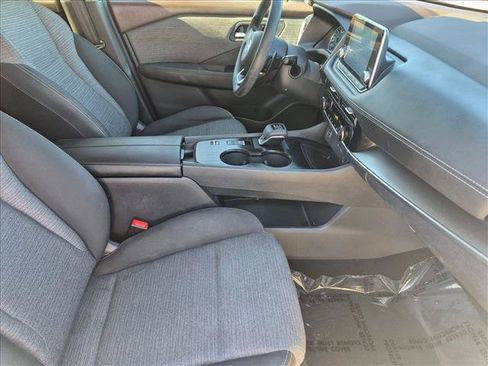 Used 2021 Nissan Rogue SV FWD image 19