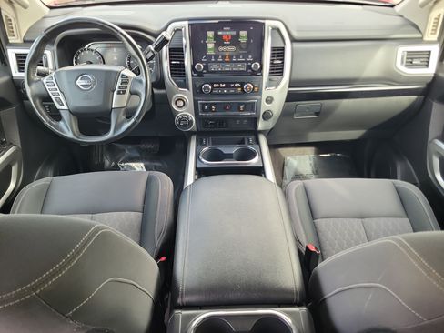 Used 2021 Nissan Titan SV w/ SV Convenience Package AWD/4WD image 16