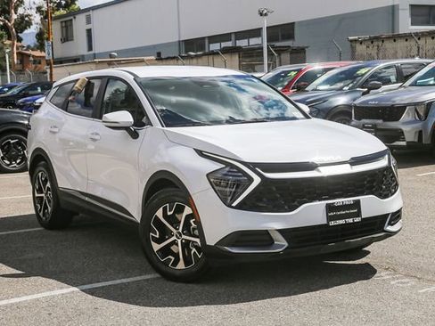 Certified 2025 Kia Sportage EX FWD image 2