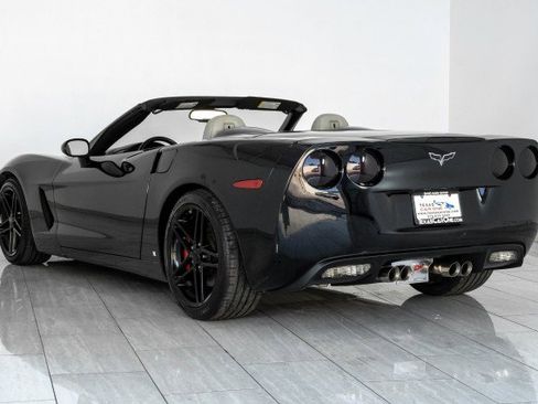 Used 2007 Chevrolet Corvette Convertible RWD image 9