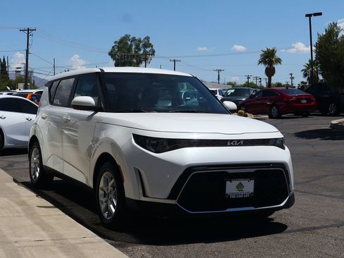 Used 2023 Kia Soul LX w/ Option Group 015 image 14