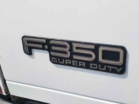 Used 1999 Ford F350 XLT image 26