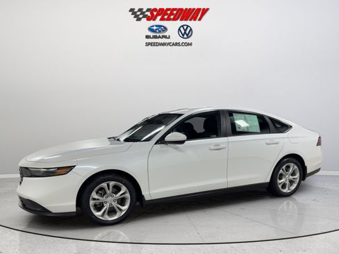 Used 2024 Honda Accord LX image 6