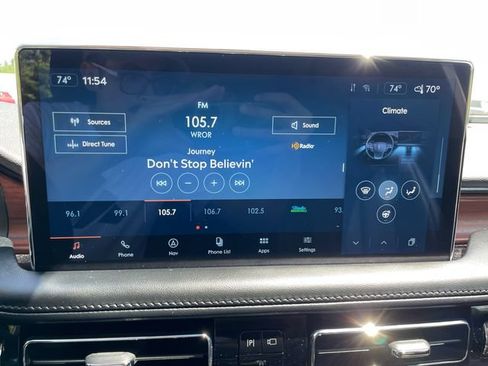 Used 2023 Lincoln Nautilus Reserve AWD/4WD image 31