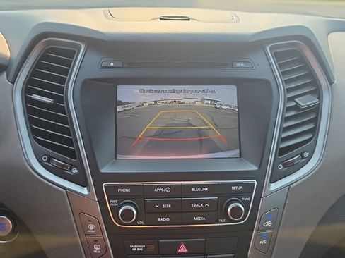 Used 2017 Hyundai Santa Fe Sport FWD image 28