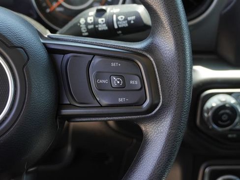 Used 2022 Jeep Wrangler Unlimited Sport AWD/4WD image 26