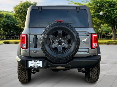New 2025 Ford Bronco Big Bend w/ Black Diamond Package