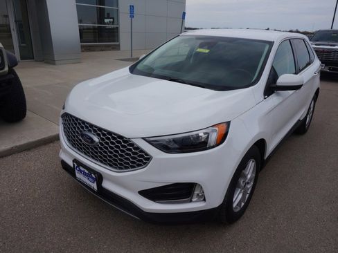 Used 2024 Ford Edge SEL w/ Convenience Package AWD/4WD image 7