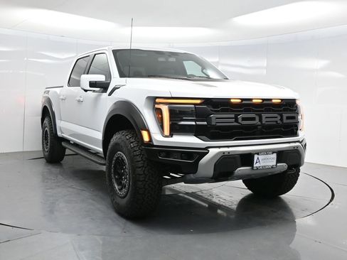 Used 2025 Ford F150 Raptor AWD/4WD image 30