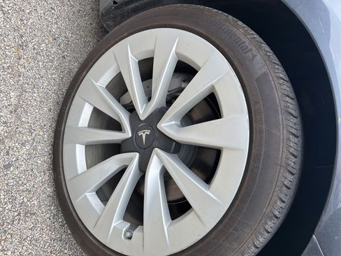 Used 2023 Tesla Model 3 Standard Range RWD image 10