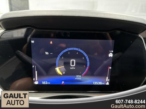 Used 2024 Chevrolet Trax LT w/ Driver Confidence Package FWD image 9