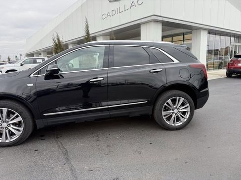 Certified 2023 Cadillac XT5 Premium Luxury w/ Technology Package image 3