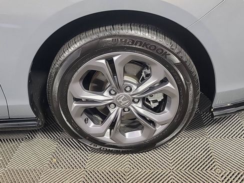 Certified 2025 Honda Accord EX-L image 3