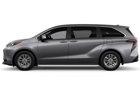 New 2026 Toyota Sienna LE image 3