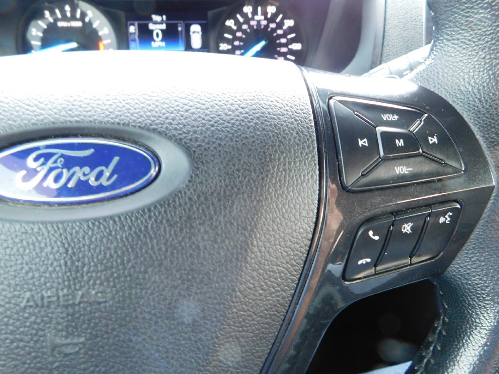 Used 2017 Ford Explorer XLT AWD/4WD image 38