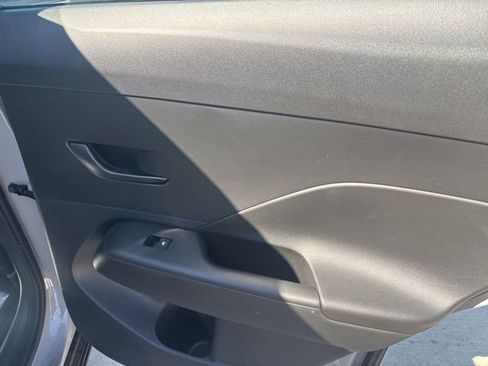 Used 2024 Hyundai Kona SE image 23