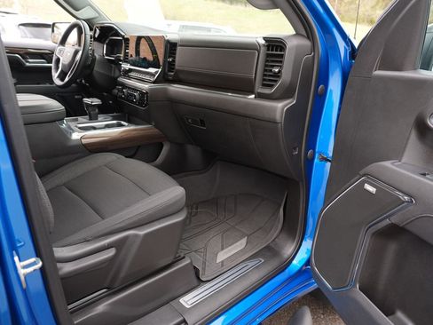 Used 2023 Chevrolet Silverado 1500 RST w/ Rally Edition AWD/4WD image 31