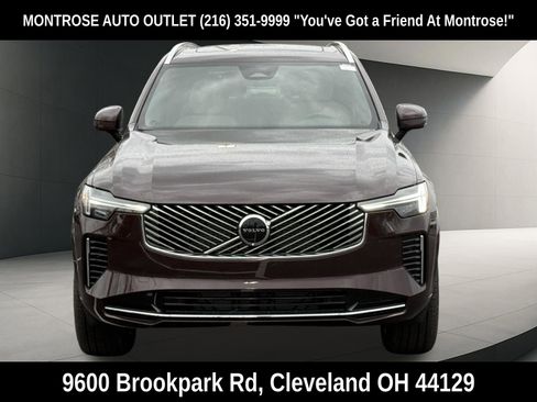 New 2026 Volvo XC90 B5 Plus w/ Protection Package Premier AWD/4WD image 8