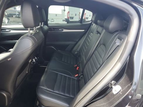 Used 2018 Alfa Romeo Stelvio Ti Sport AWD/4WD image 19