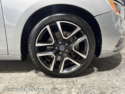 Used 2018 Volvo V60 T5 Dynamic w/ Vision Package AWD/4WD image 33