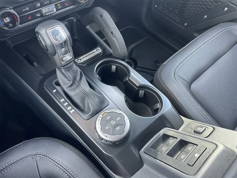 New 2025 Ford Bronco Big Bend w/ Black Diamond Package image 8