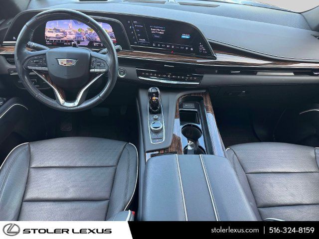Used 2023 Cadillac Escalade Premium Luxury w/ Performance Package AWD/4WD image 18