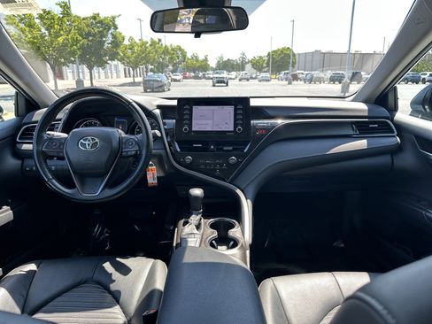Used 2024 Toyota Camry SE FWD image 29