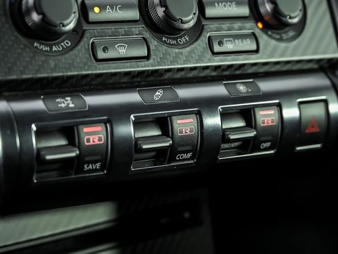 Used 2012 Nissan GT-R Premium AWD/4WD image 27